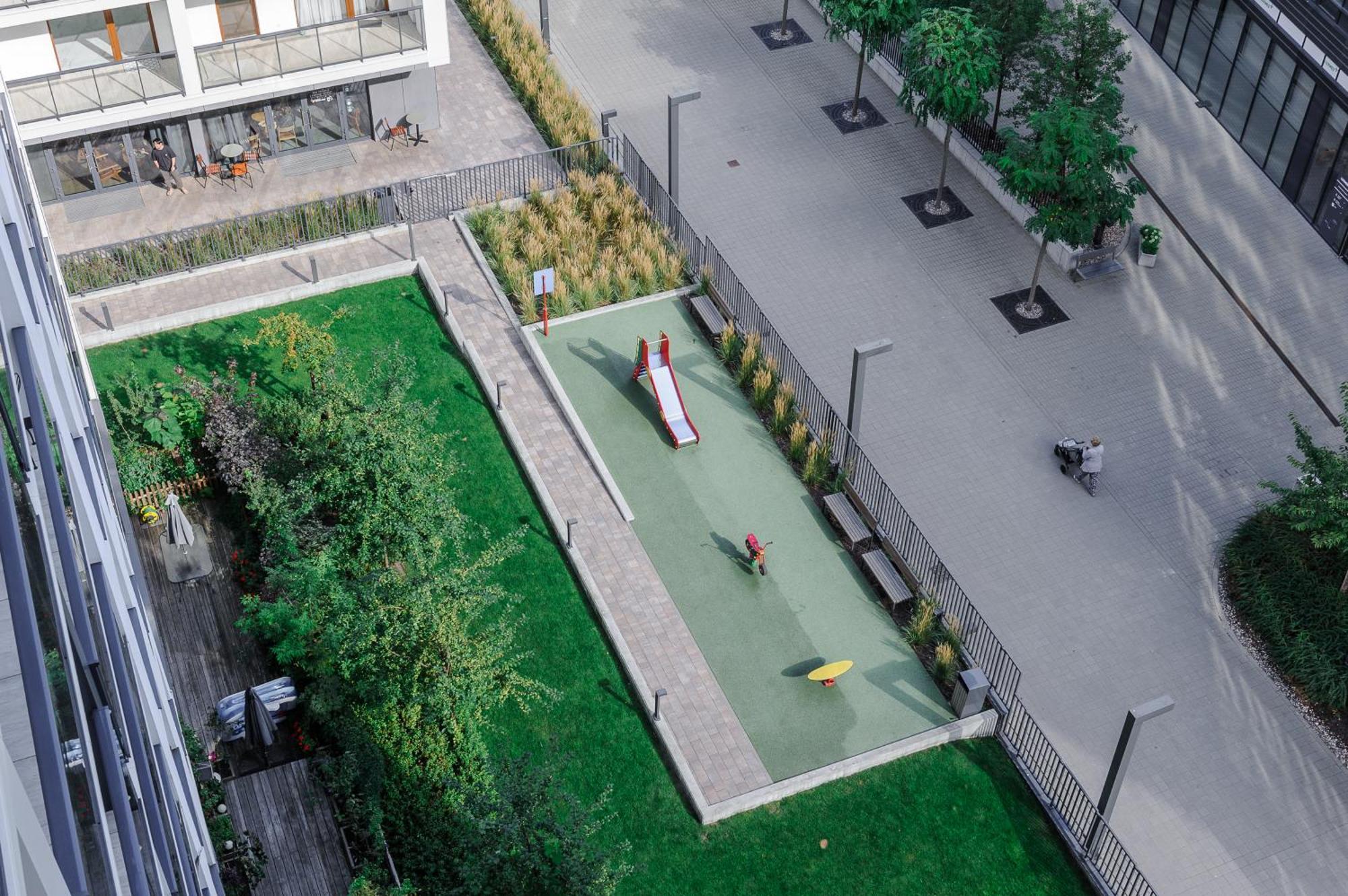 Lumina Apartment With Parking Near Muzeum Powstania Warsaw Exterior photo